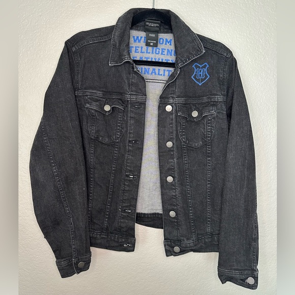 Harry Potter Ravenclaw Black Jean Jacket Size Medium - Picture 2 of 8